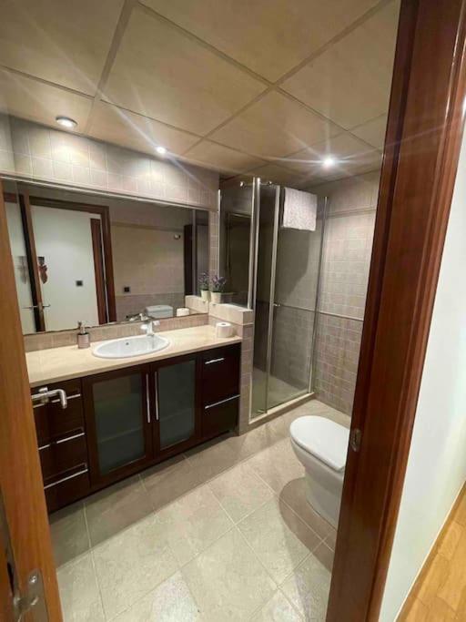 Apartamento 6 personas con piscina y parquing