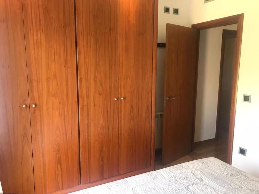 Apartamento 6 personas con piscina y parquing