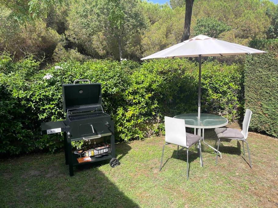 Apartamento 6 personas con piscina y parquing