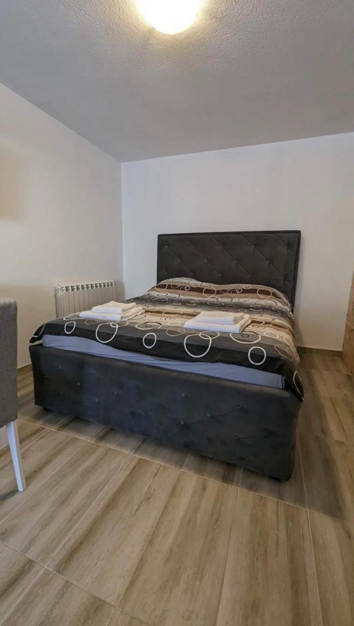 Iva Lux Apartments view 3
