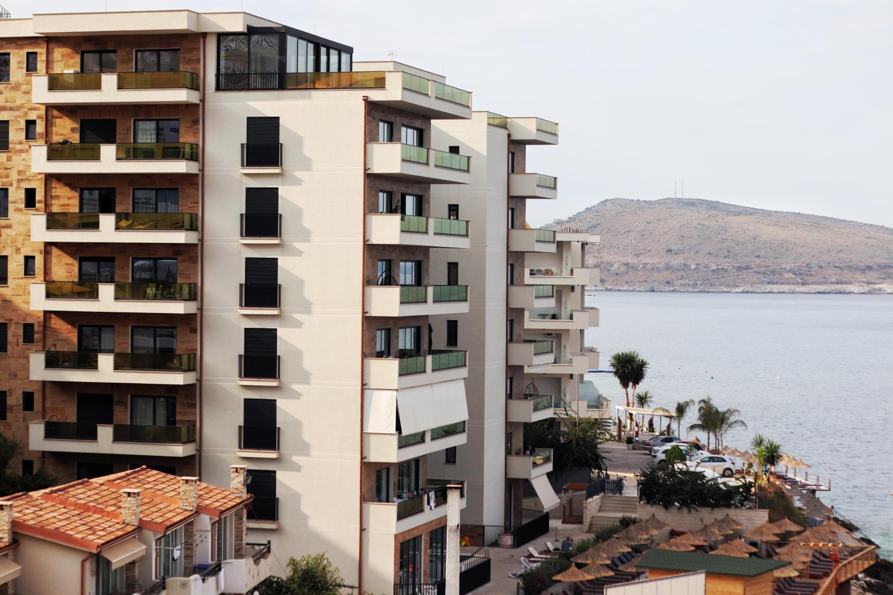 Golden Beach Suites