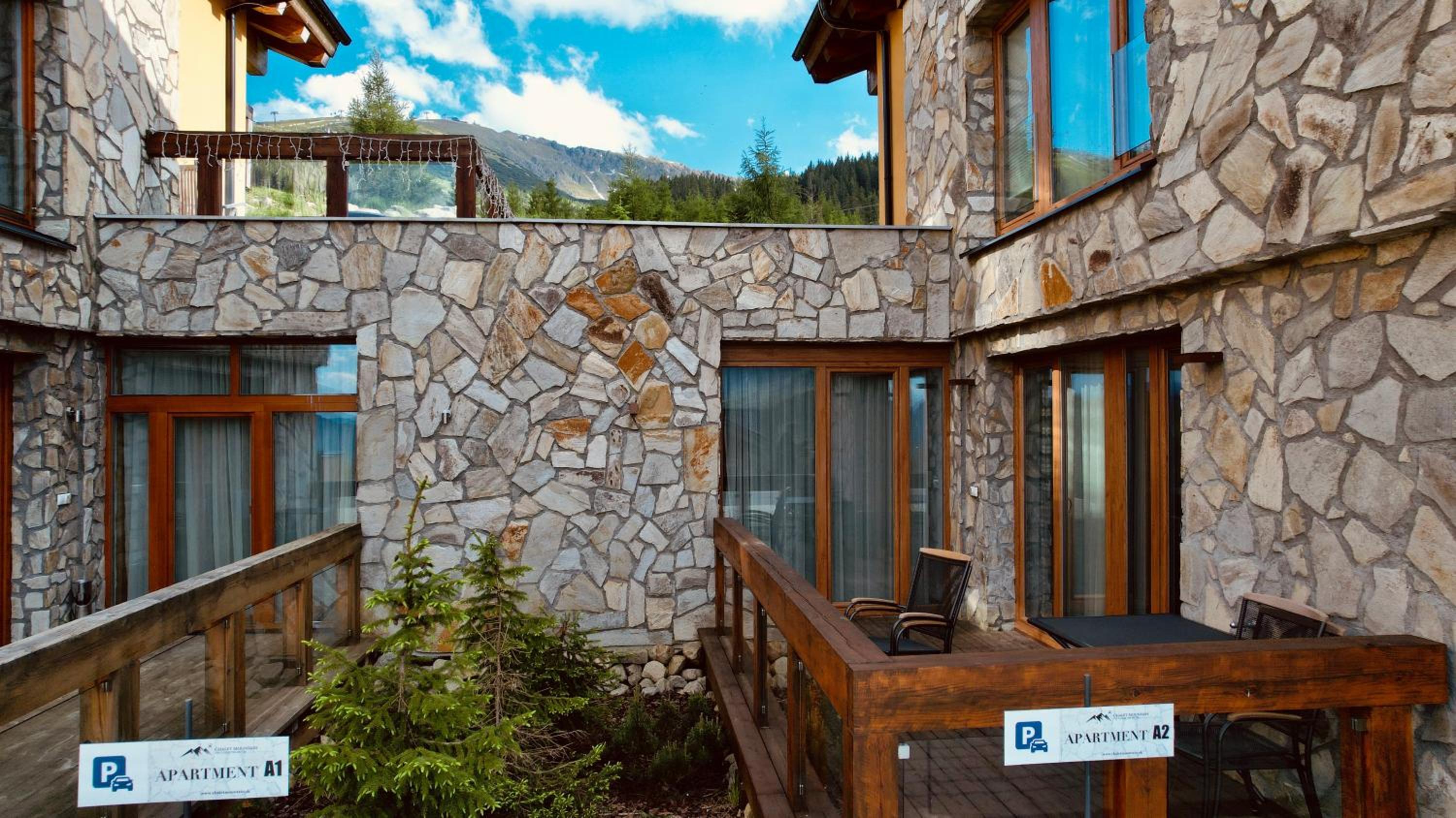 CHALET MOUNTAIN