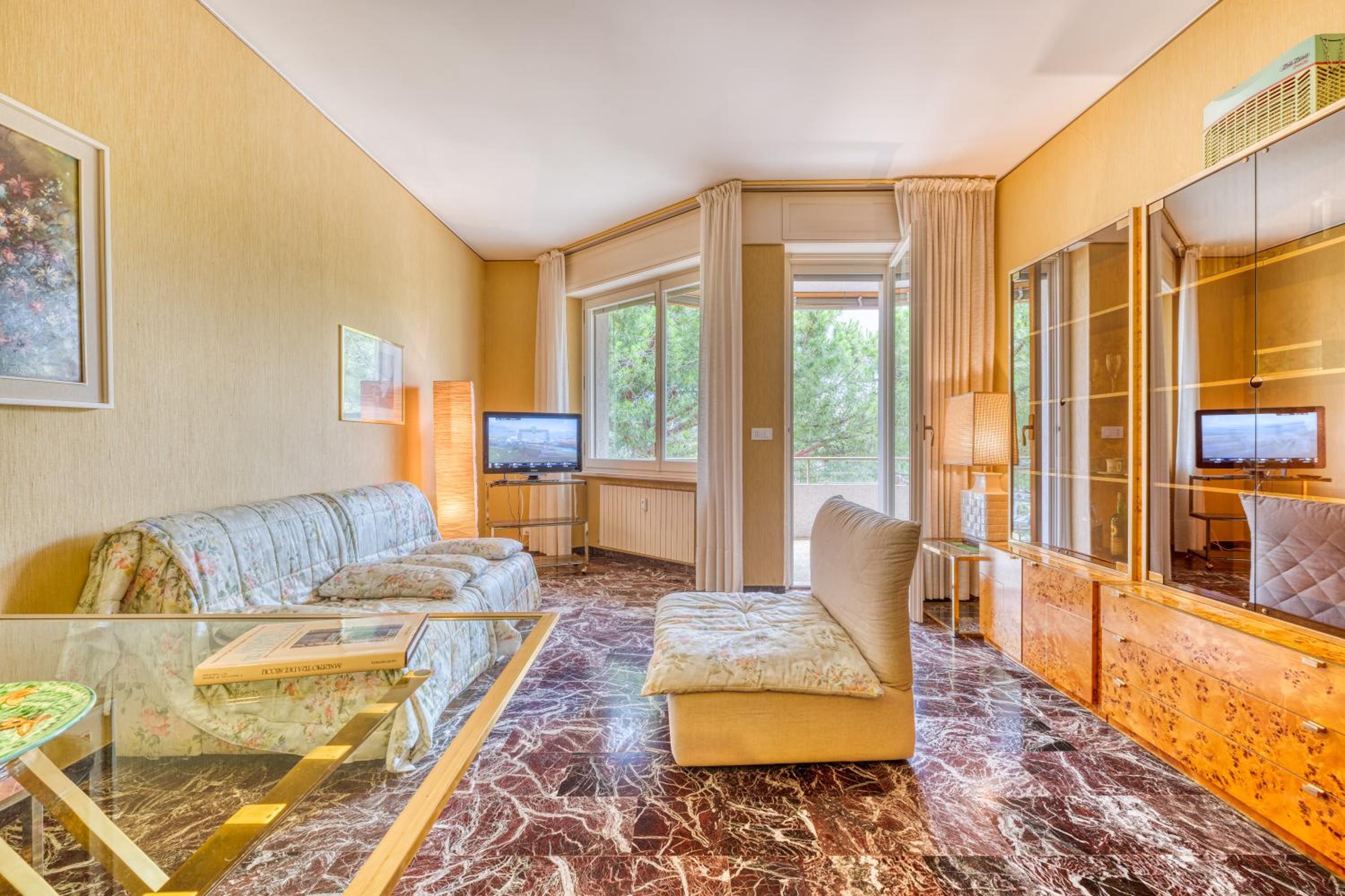 Appartamento Del Sole - Happy Rentals view 4