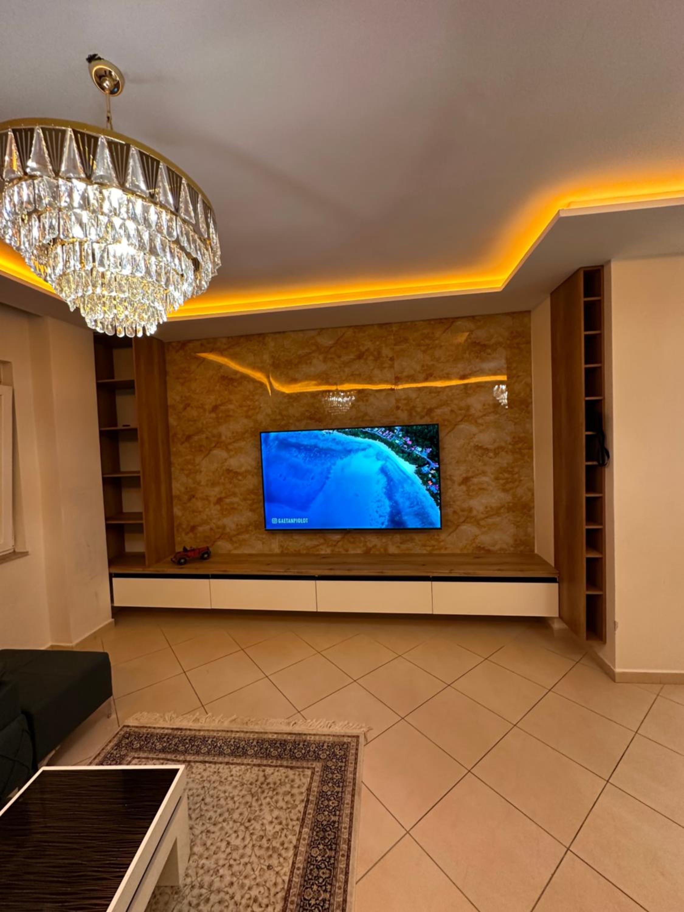 Monach Apartment