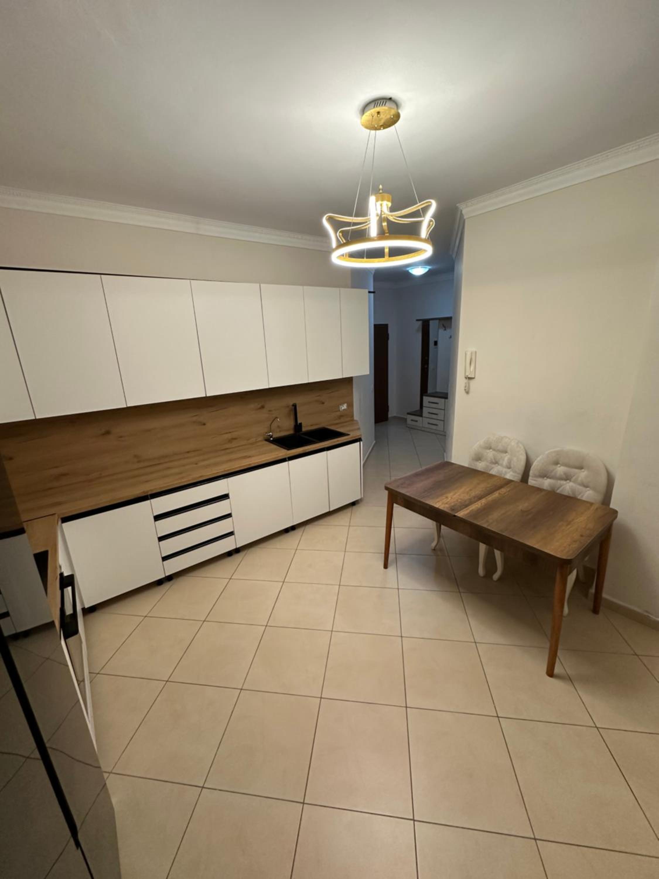 Monach Apartment