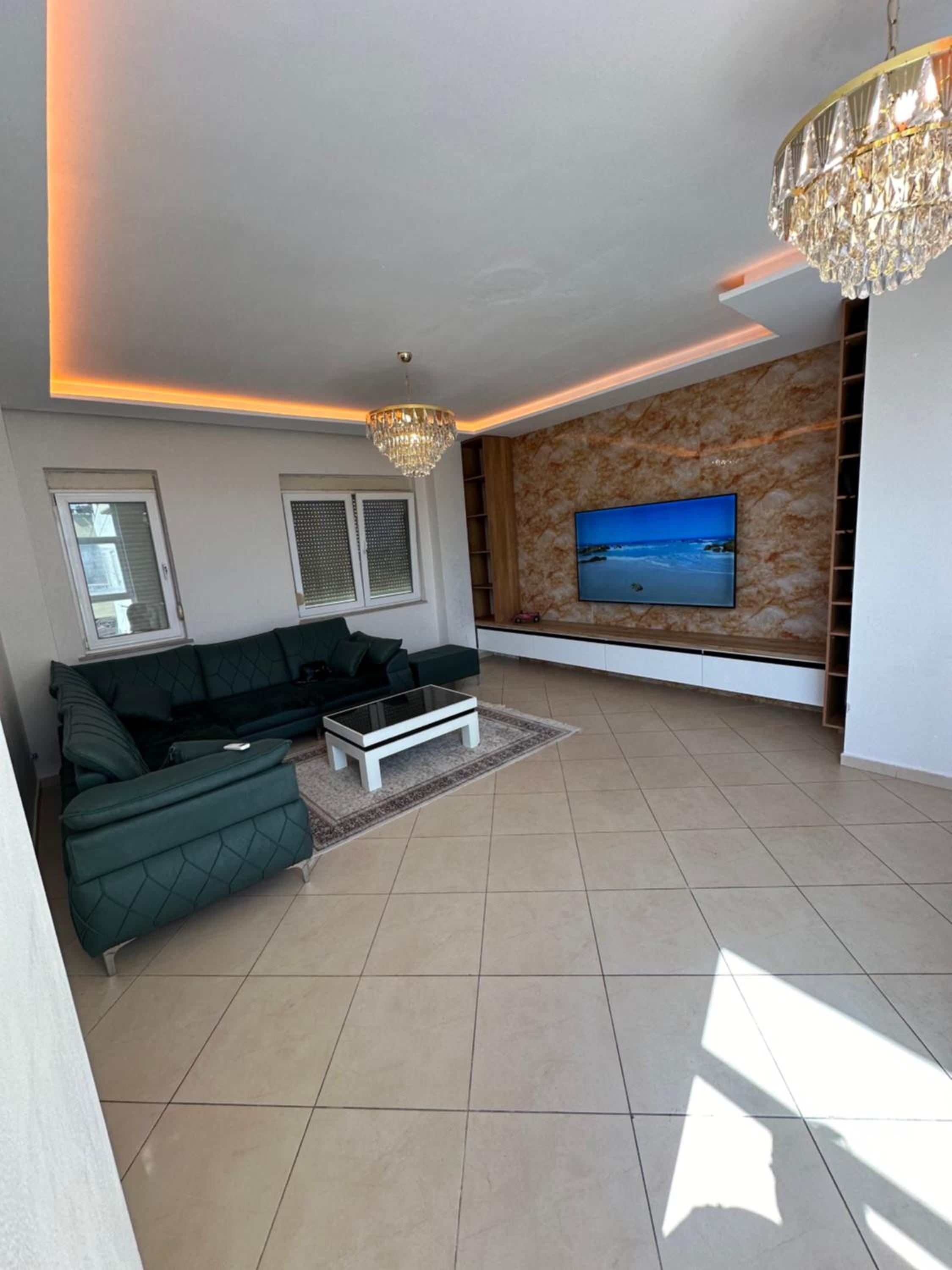 Monach Apartment