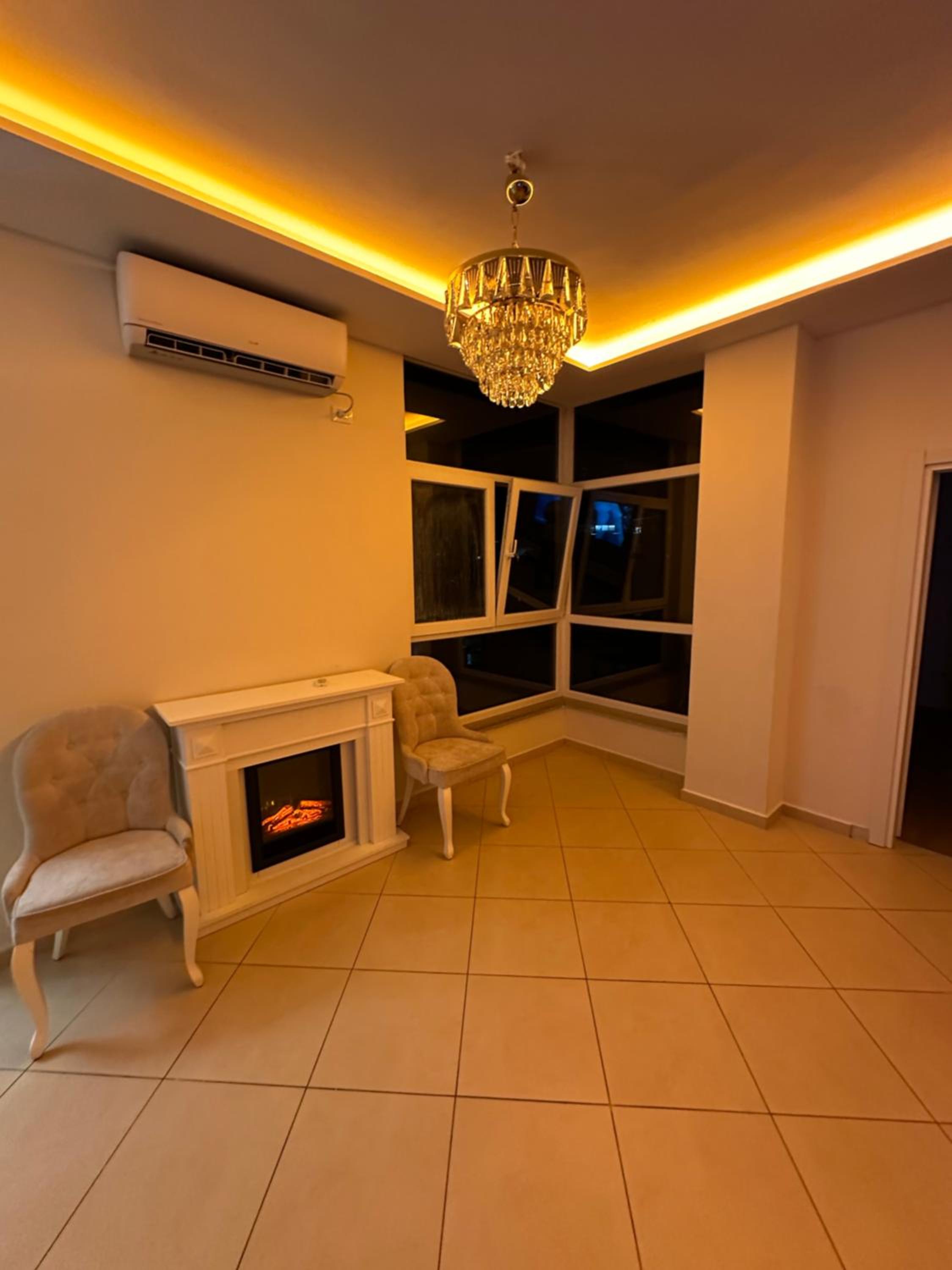 Monach Apartment