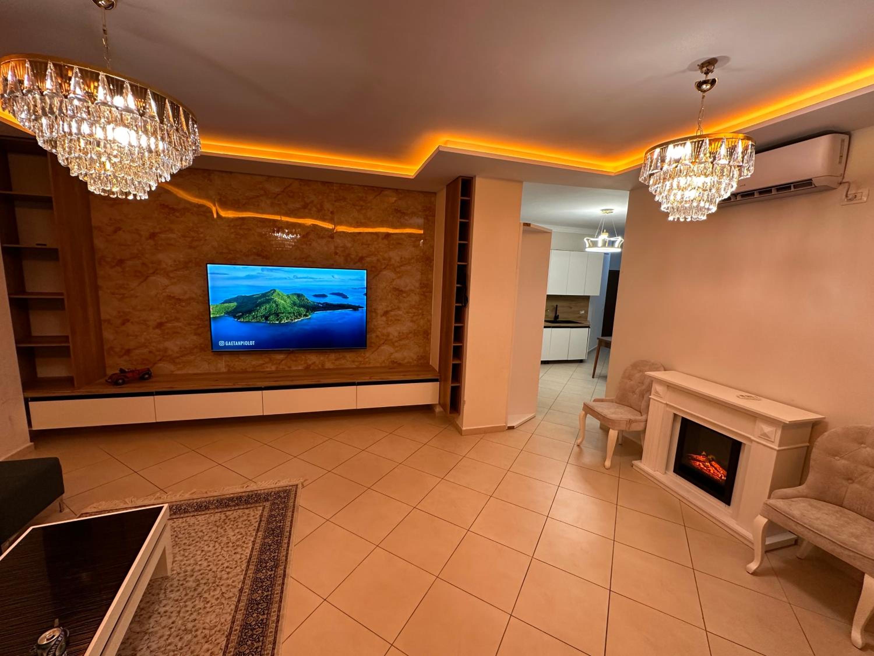 Monach Apartment
