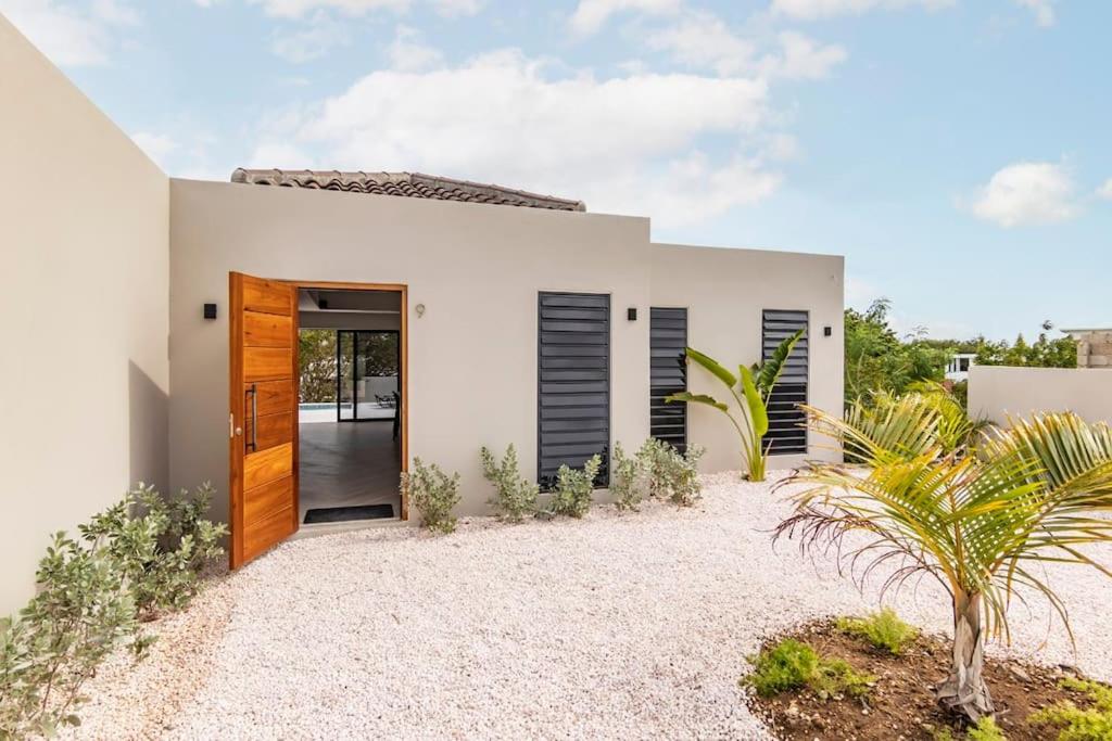 Villa Janssen with private pool, Jan Thiel 6p