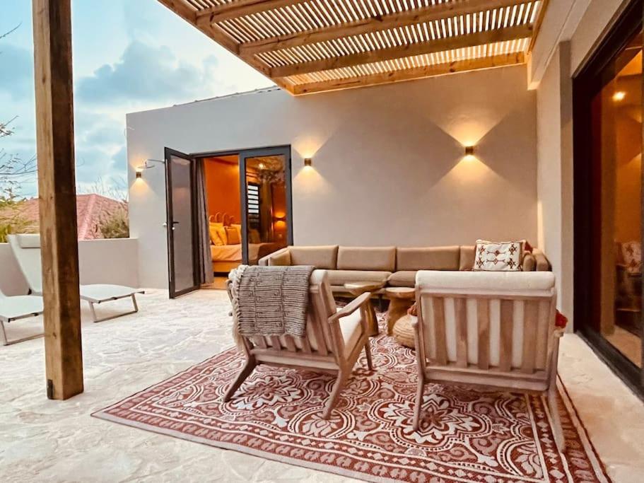Villa Janssen with private pool, Jan Thiel 6p