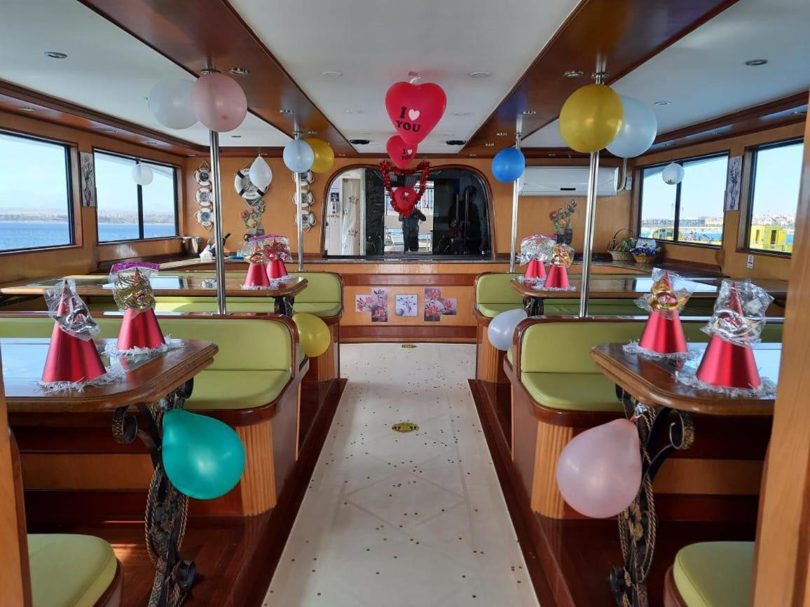 Private boat rental