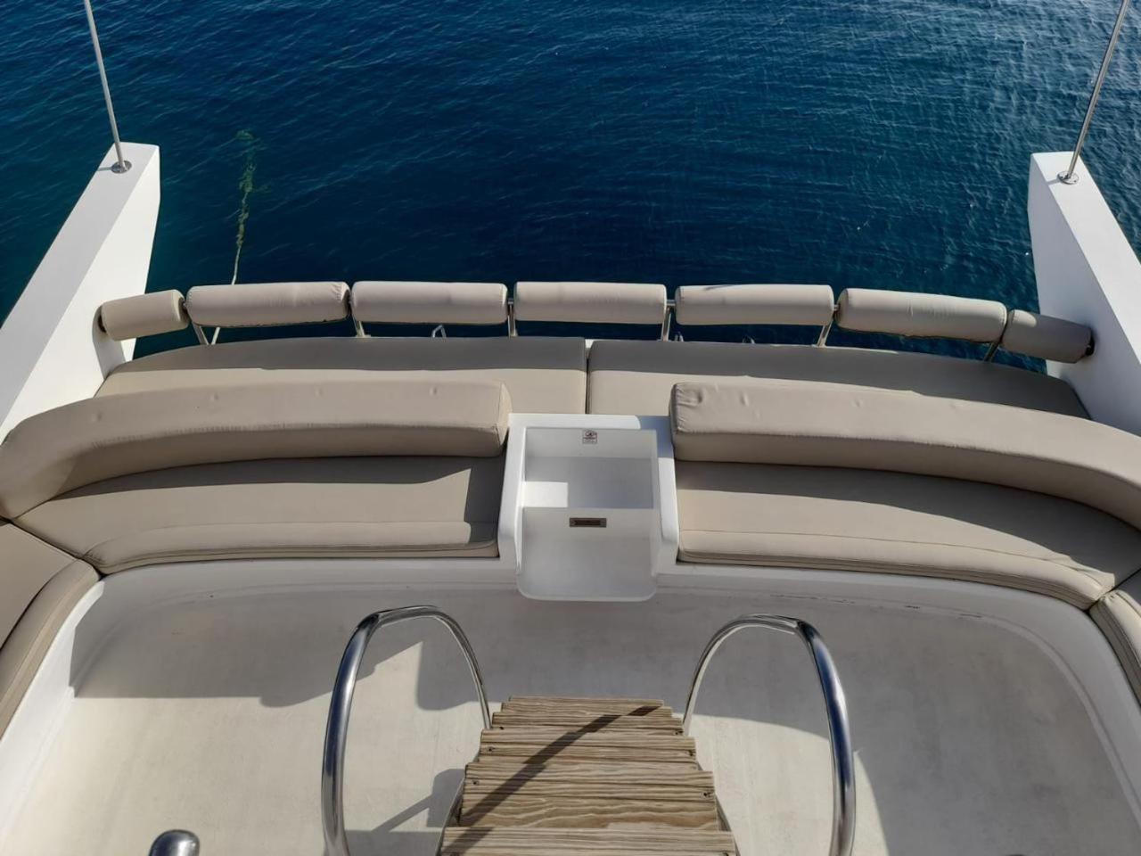 Private boat rental