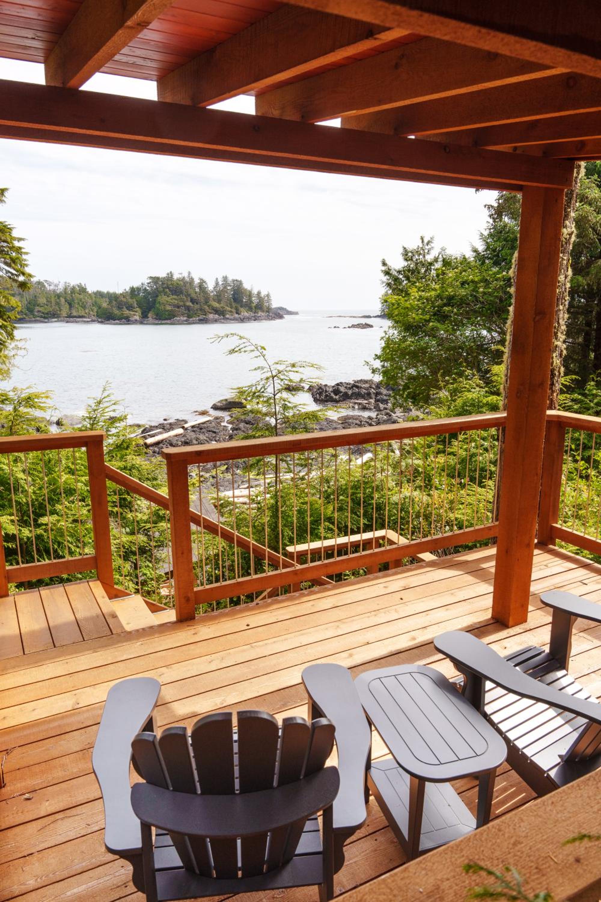 Snug Harbour Inn