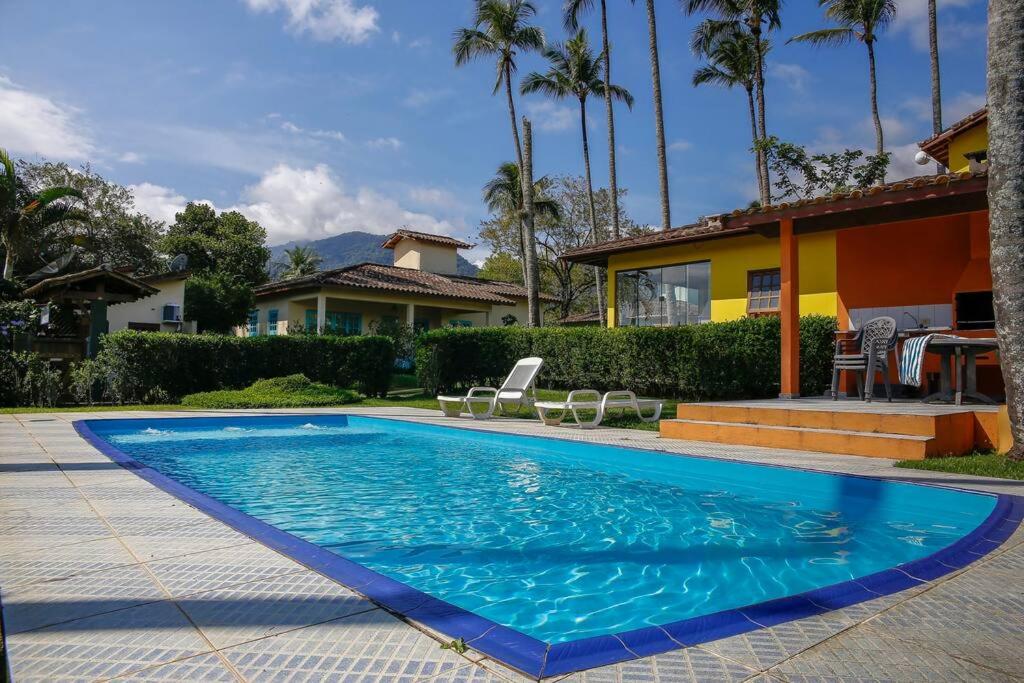 Casa em condominio familiar em Ilha Bela-SP