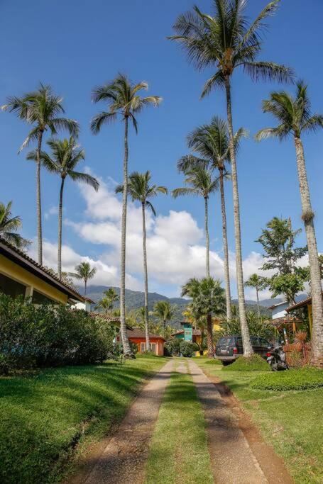 Casa em condominio familiar em Ilha Bela-SP
