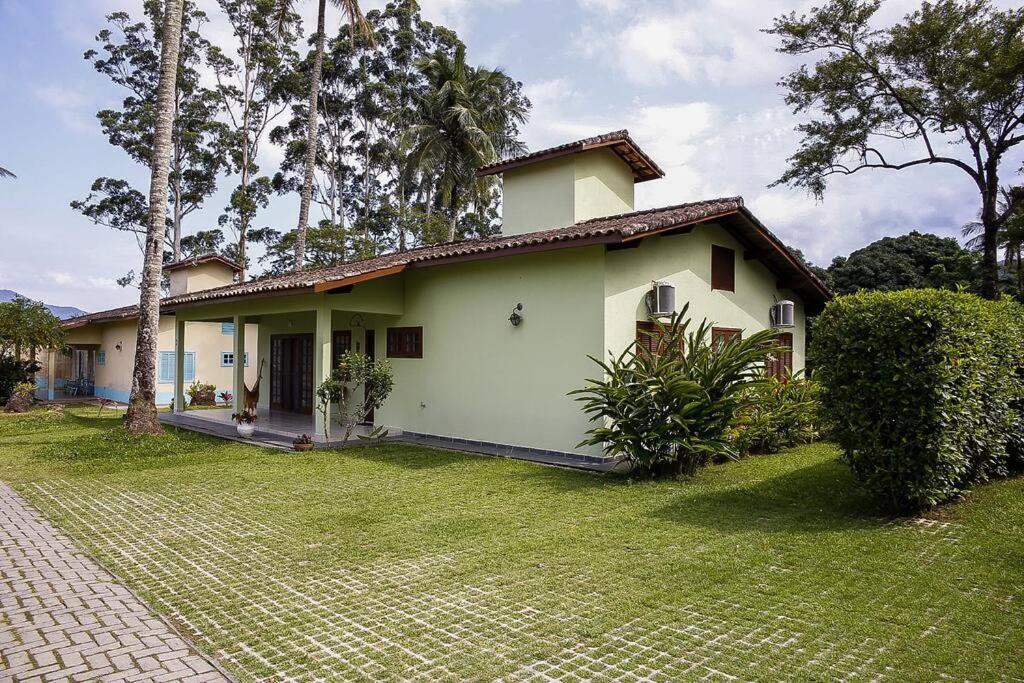 Casa em condominio familiar em Ilha Bela-SP
