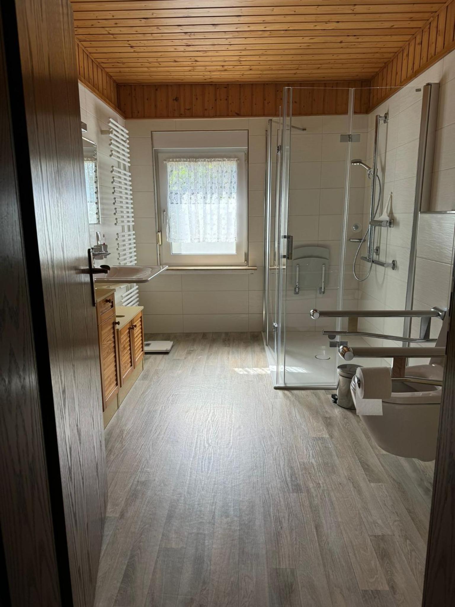 Ferienhaus fussläufig vom Biggesee