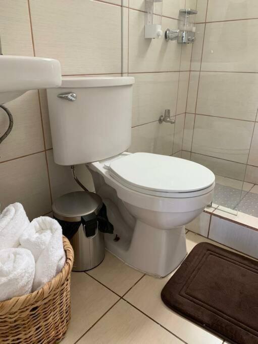 Apartamento VillaRegis 2, Zapote, San Jose