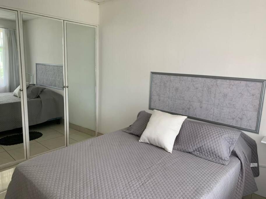 Apartamento VillaRegis 2, Zapote, San Jose
