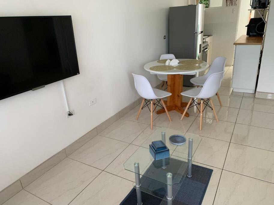 Apartamento VillaRegis 2, Zapote, San Jose