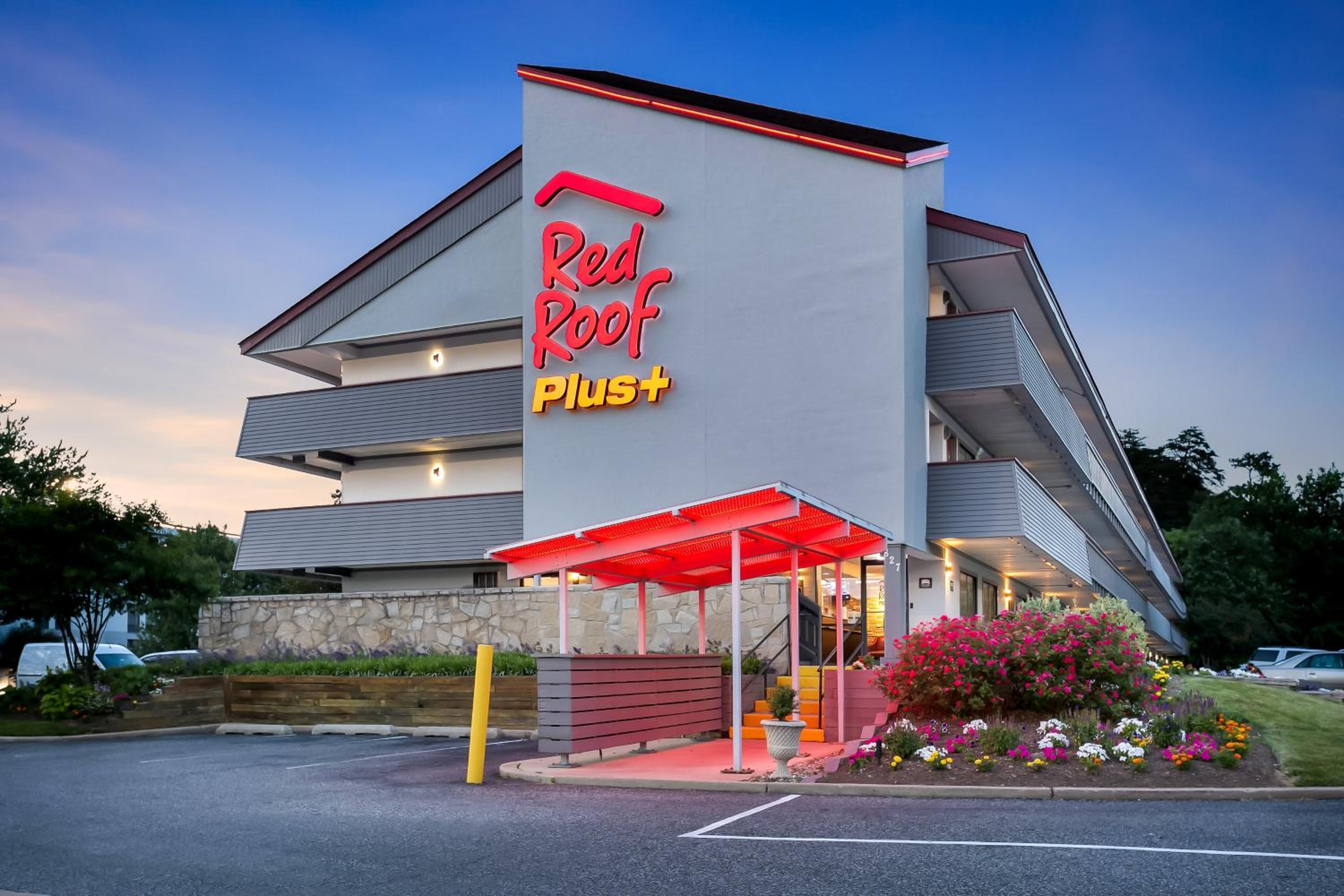 Baltimore Vacations - Red Roof Inn PLUS Baltimore-Washington DC/BWI Airport - Property Image 1