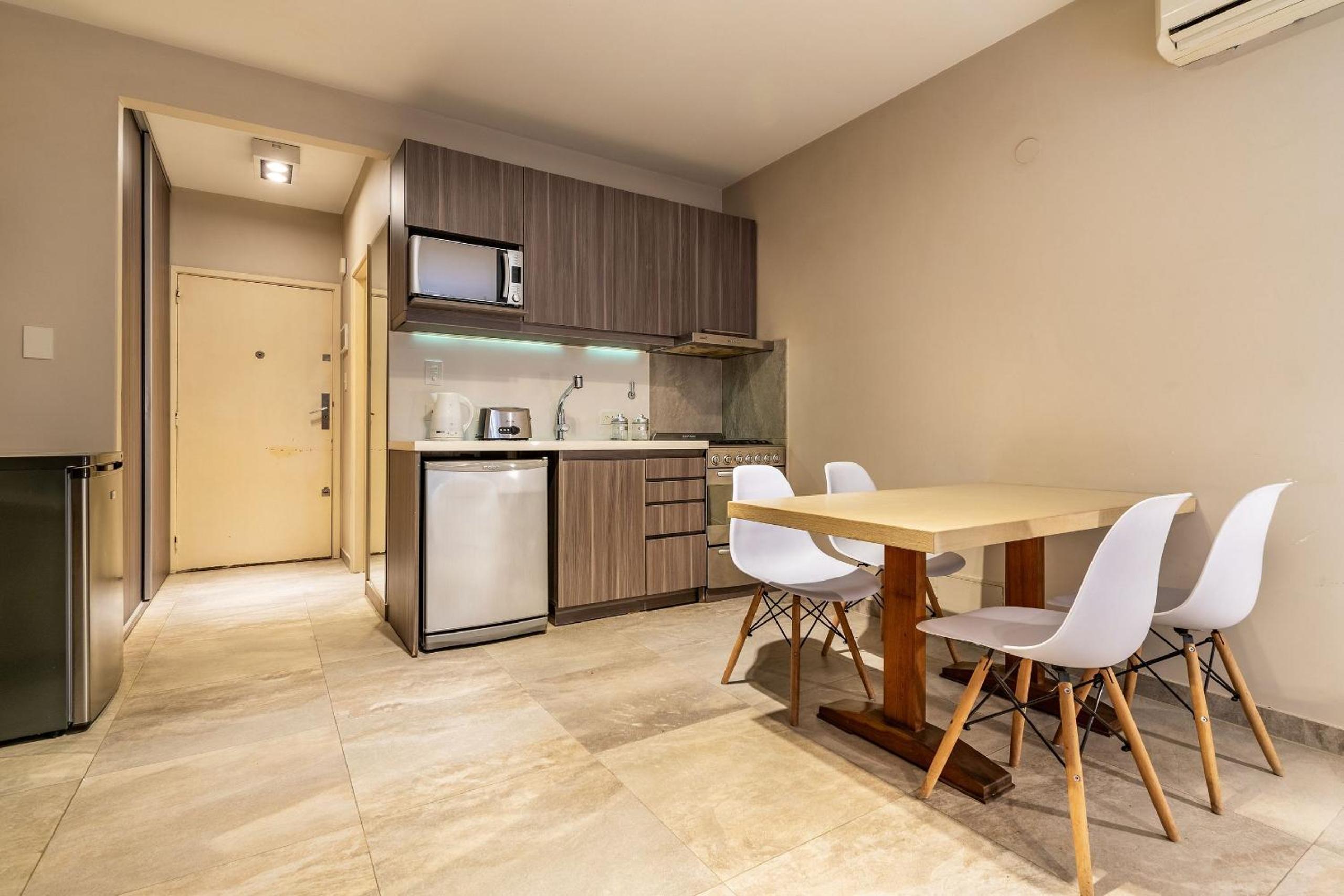Cozy and bright studio in Recoleta
