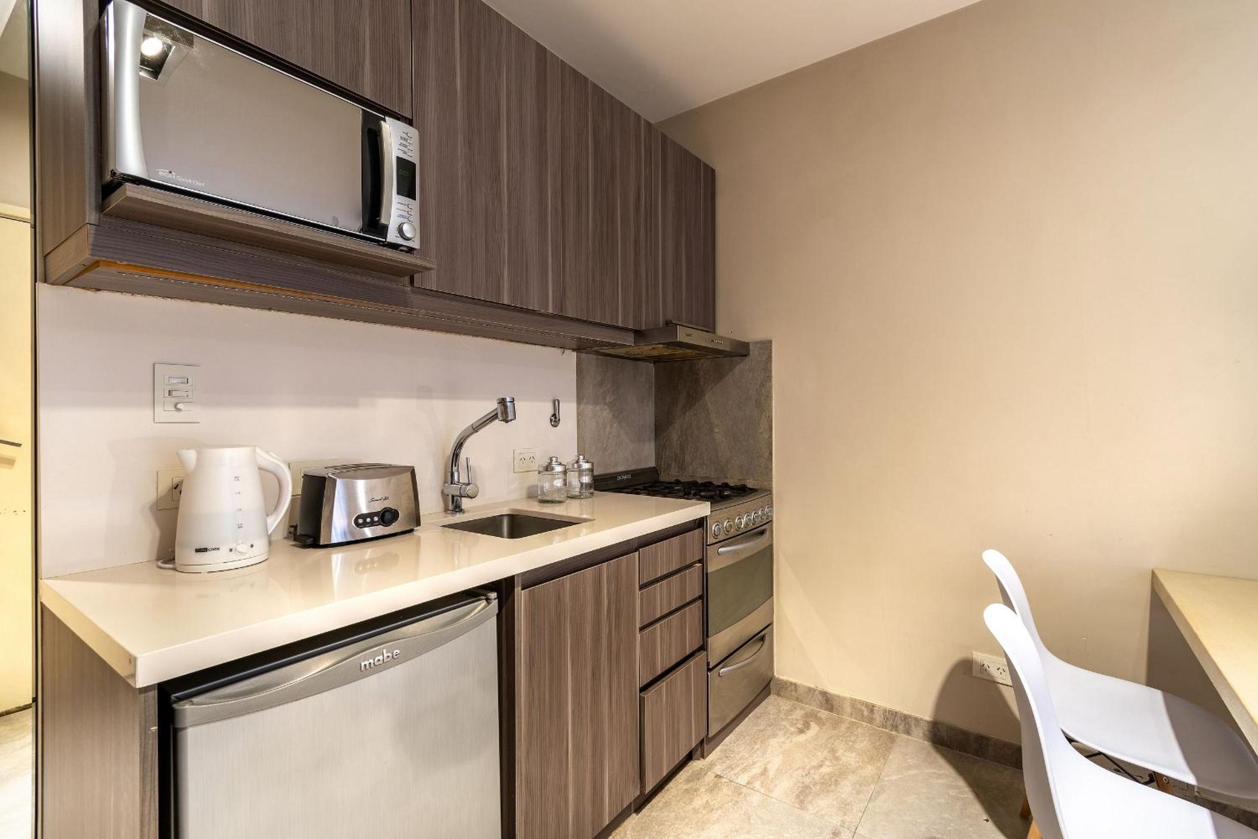 Cozy and bright studio in Recoleta