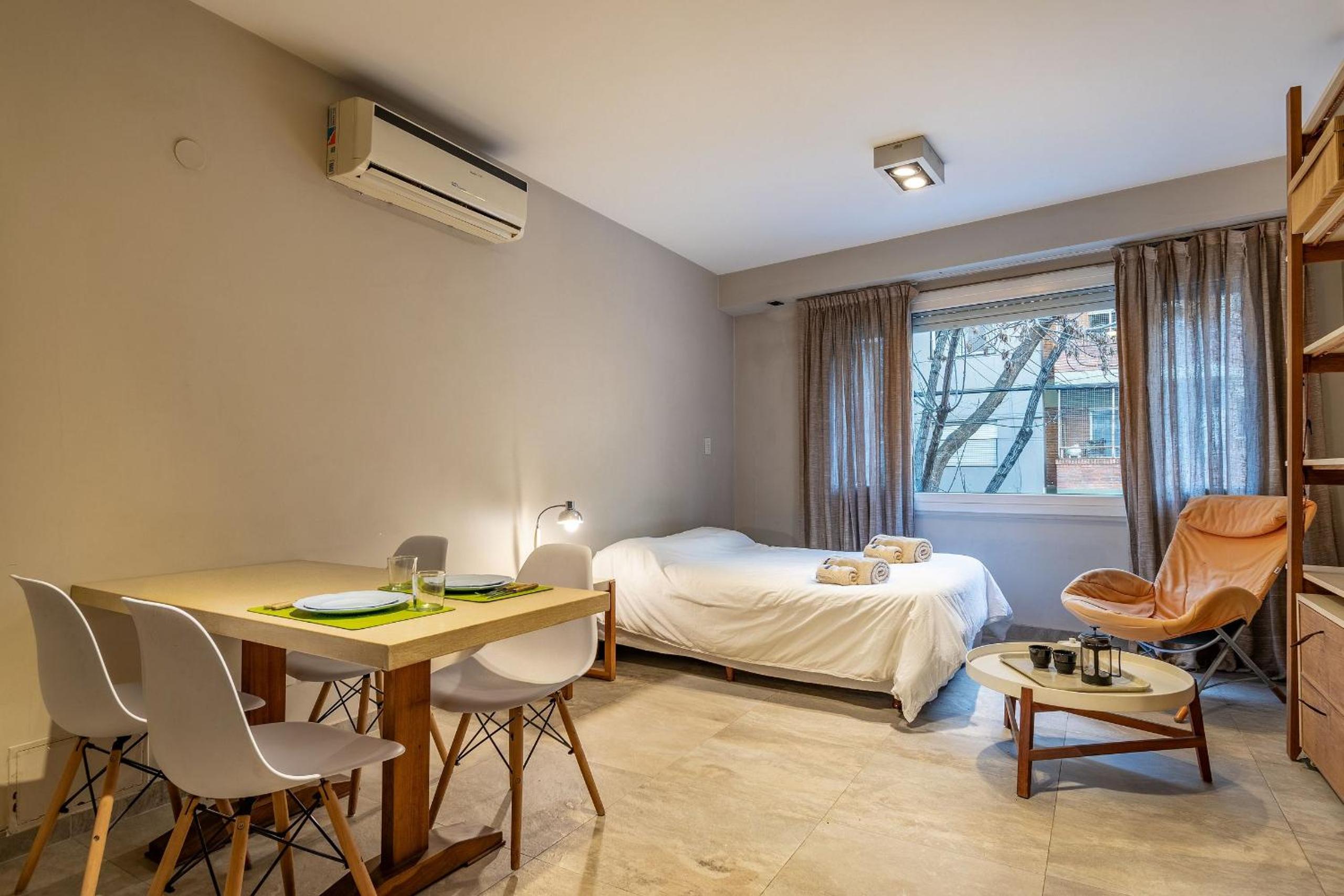 Cozy and bright studio in Recoleta