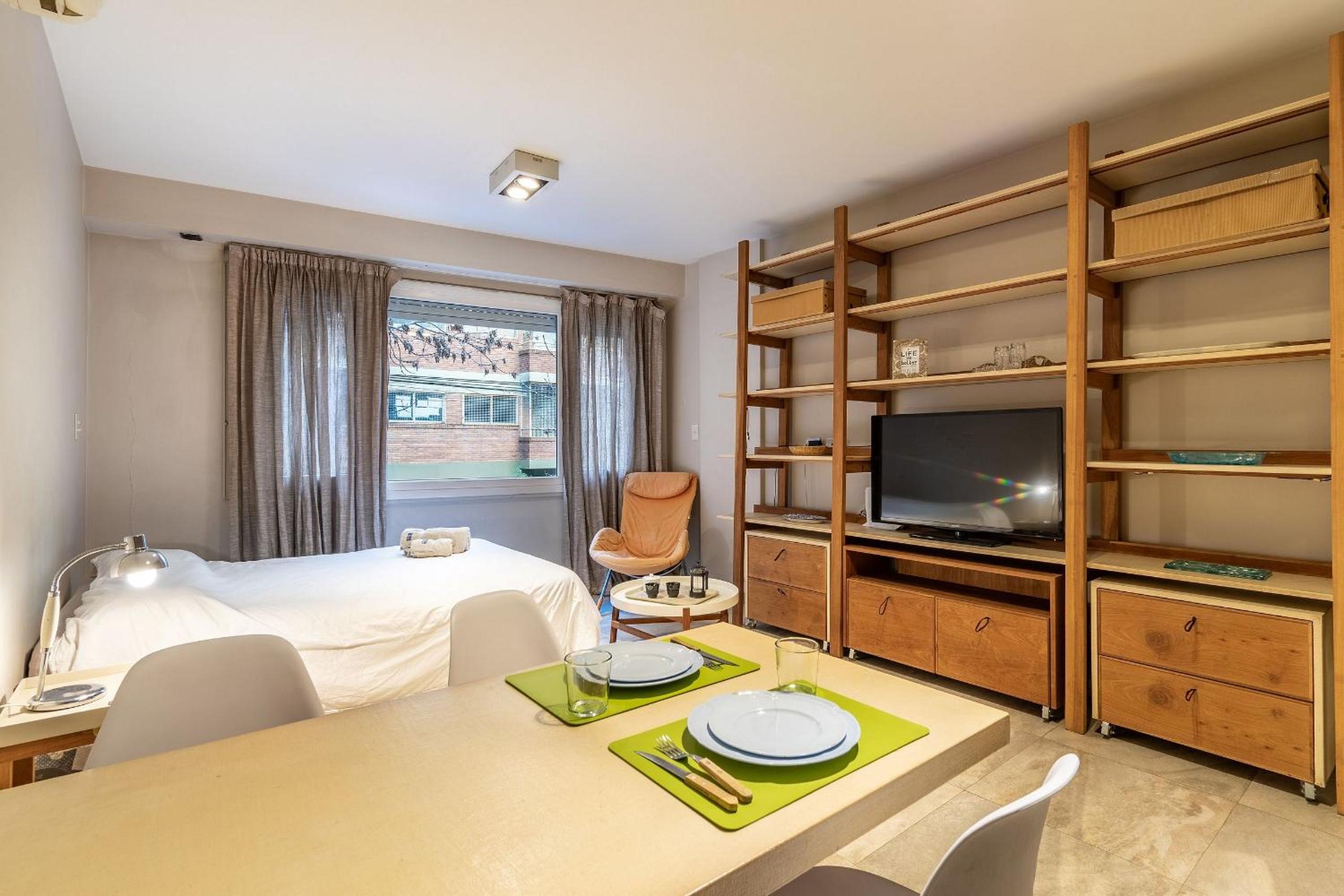 Cozy and bright studio in Recoleta