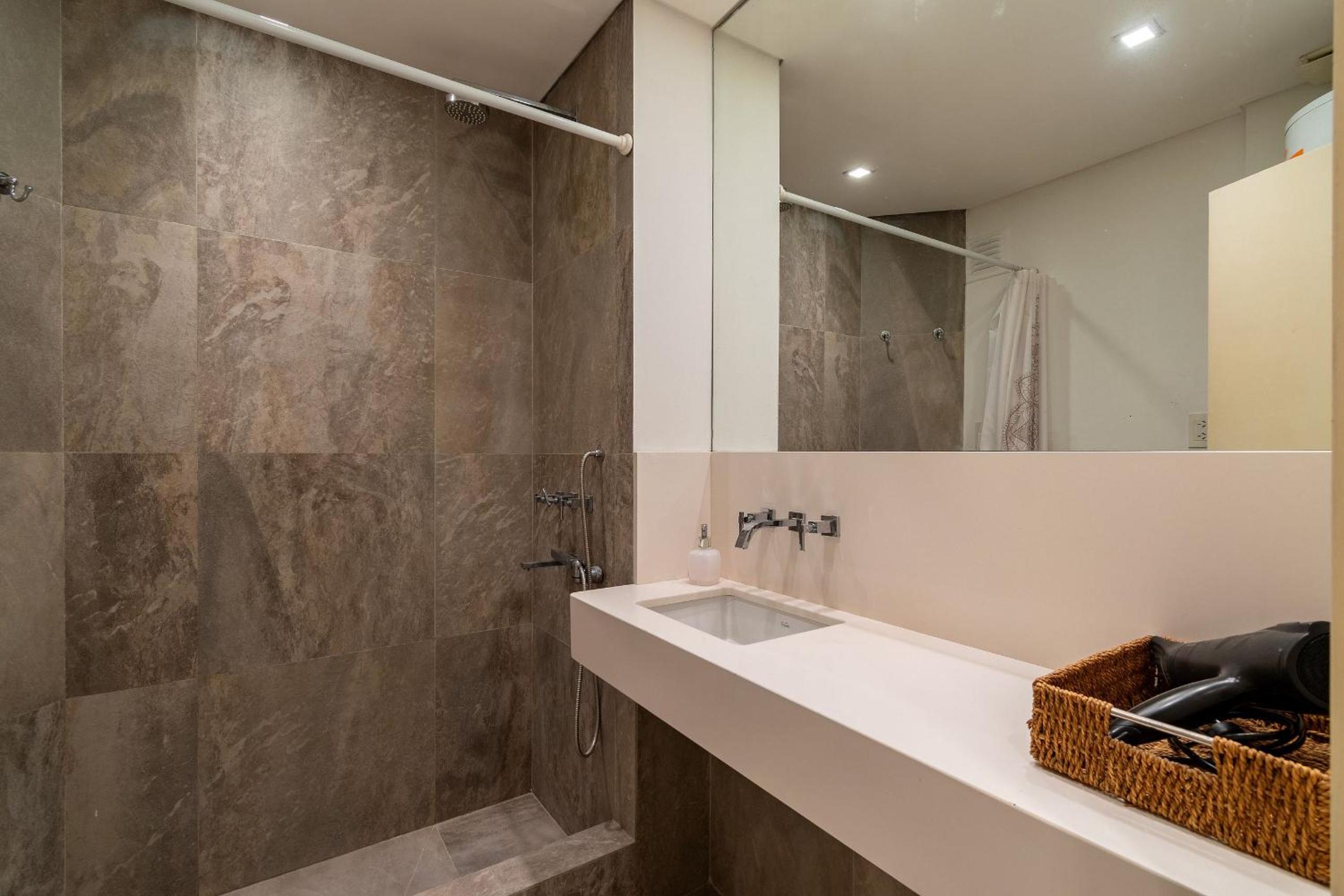 Cozy and bright studio in Recoleta