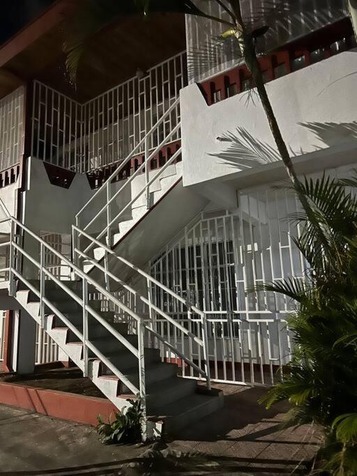 Apartamento VillaRegis 3 PB, Zapote, San Jose