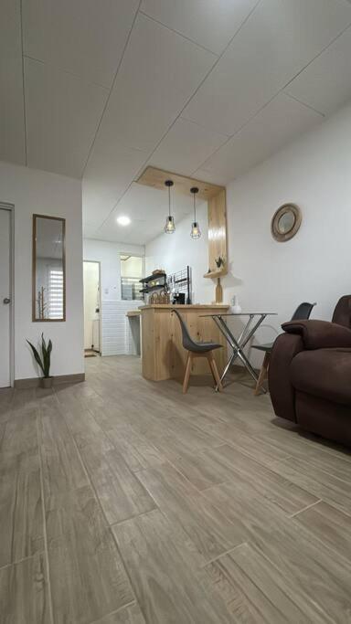 Apartamento VillaRegis 3 PB, Zapote, San Jose