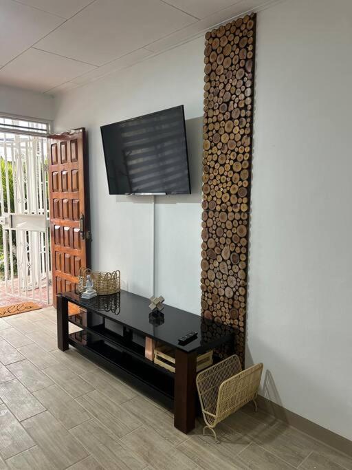Apartamento VillaRegis 3 PB, Zapote, San Jose
