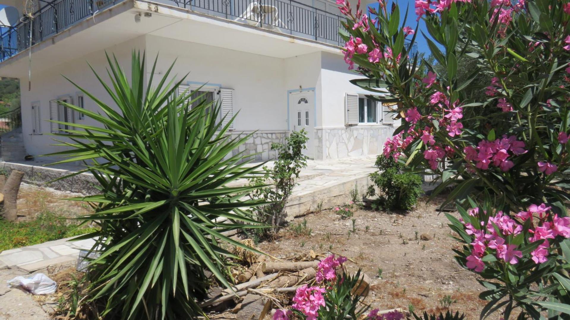 Comfortable and Spacious Home Near Beaches view 5