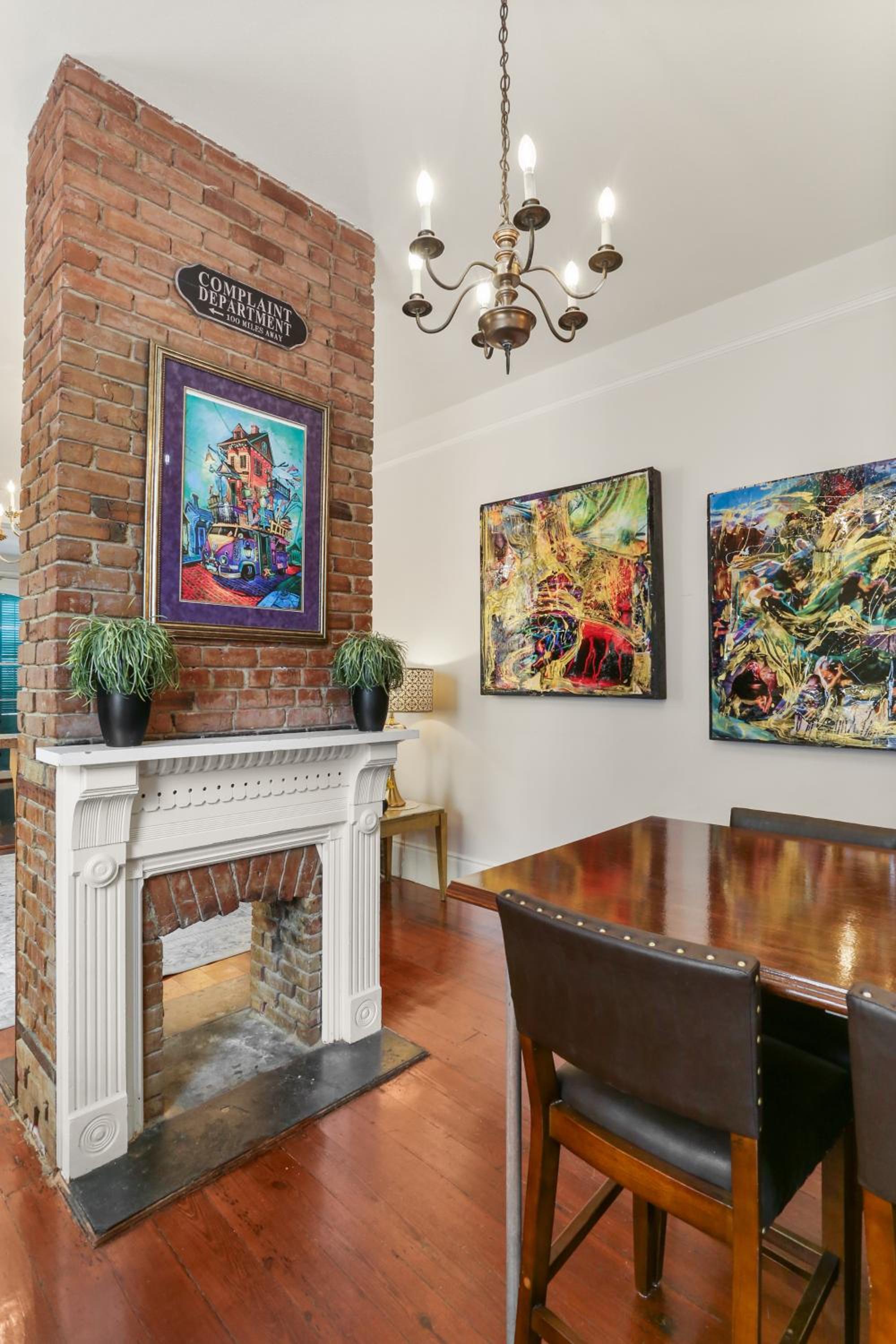 One Block to Frenchmen St! Chef Owned Shotgun Style Home with Private Courtyard & Catering Options photo 2