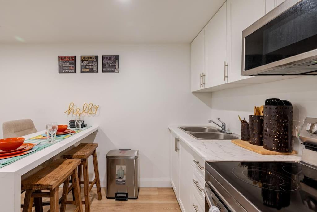 Kitchener Vacations - Luxury New Spacious Apartment - Country Hills, Kitchener - Property Image 7