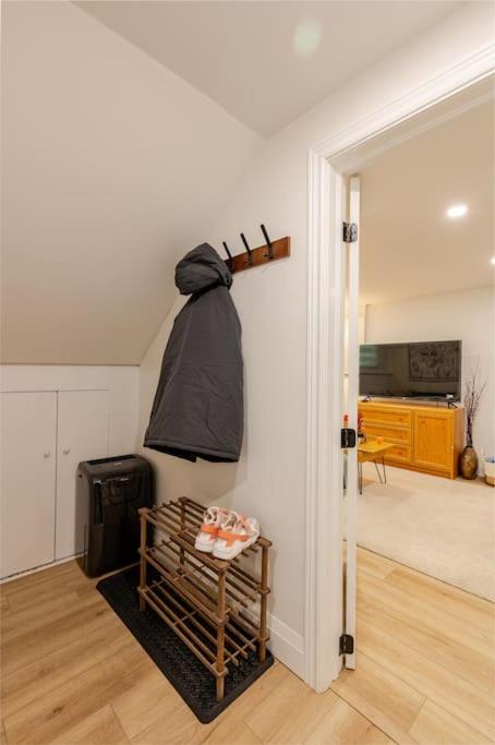 Kitchener Vacations - Luxury New Spacious Apartment - Country Hills, Kitchener - Property Image 23