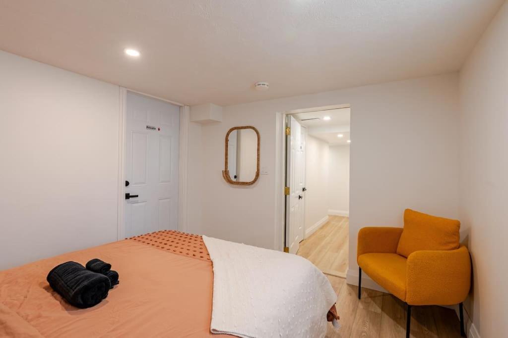 Kitchener Vacations - Luxury New Spacious Apartment - Country Hills, Kitchener - Property Image 2