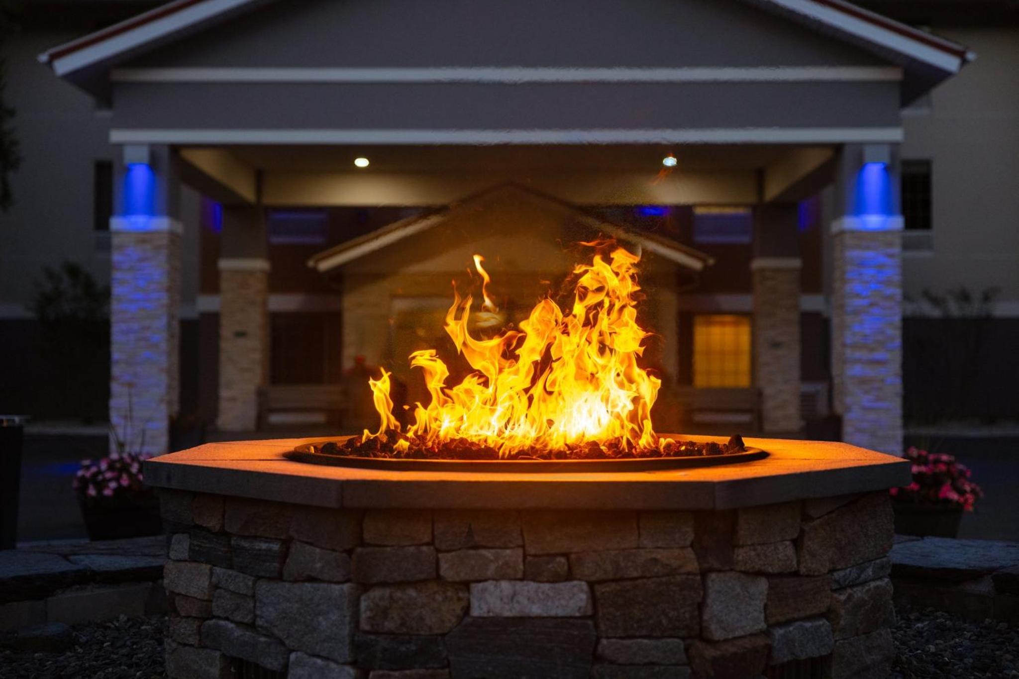 Brattleboro Vacations - Holiday Inn Express Hotel  Suites Brattleboro, an IHG Hotel - Property Image 31