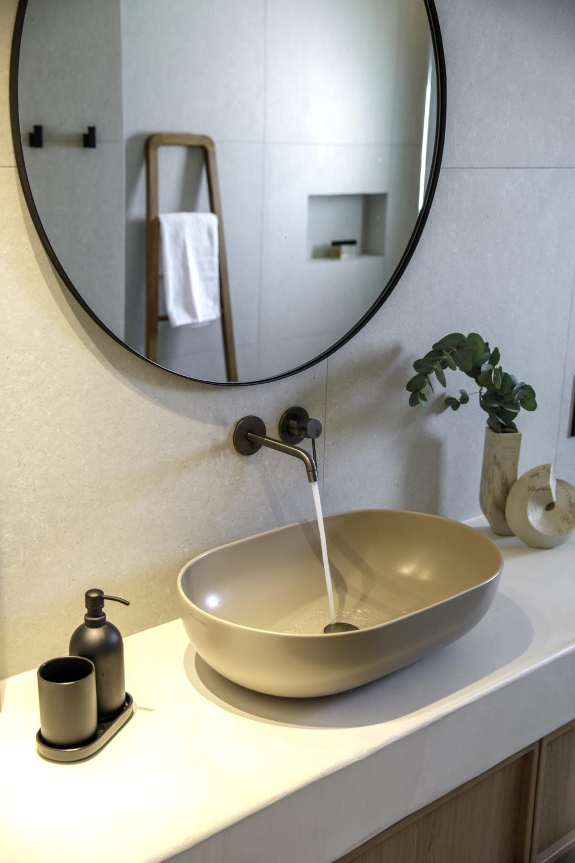 Morfes Luxury Suites by Caldera Houses