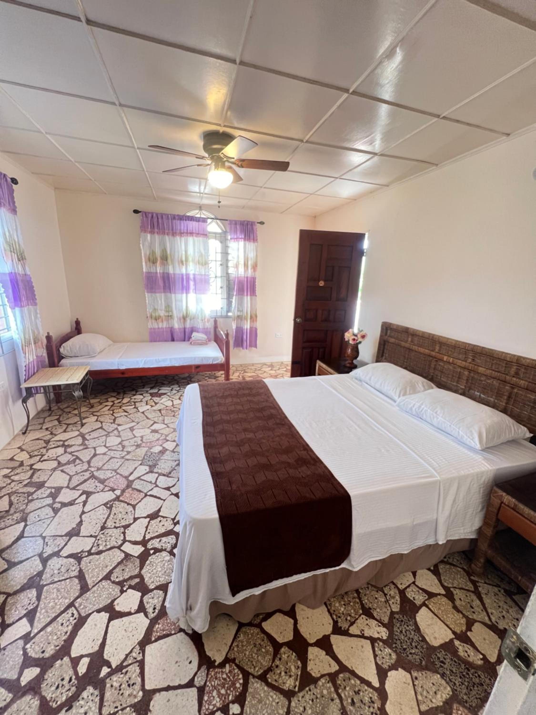 Cozy Family Inn