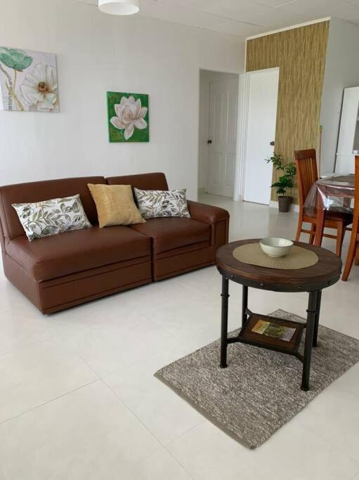 Apartamento VillaRegis 5, Zapote, San Jose