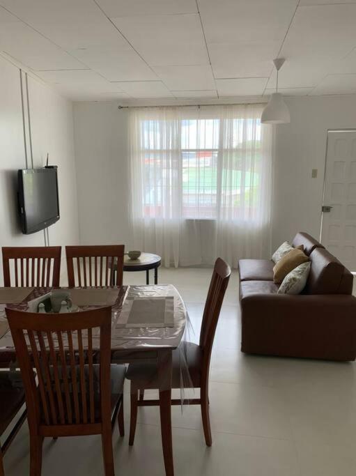 Apartamento VillaRegis 5, Zapote, San Jose