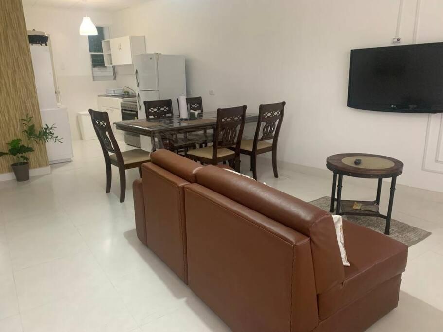 Apartamento VillaRegis 5, Zapote, San Jose