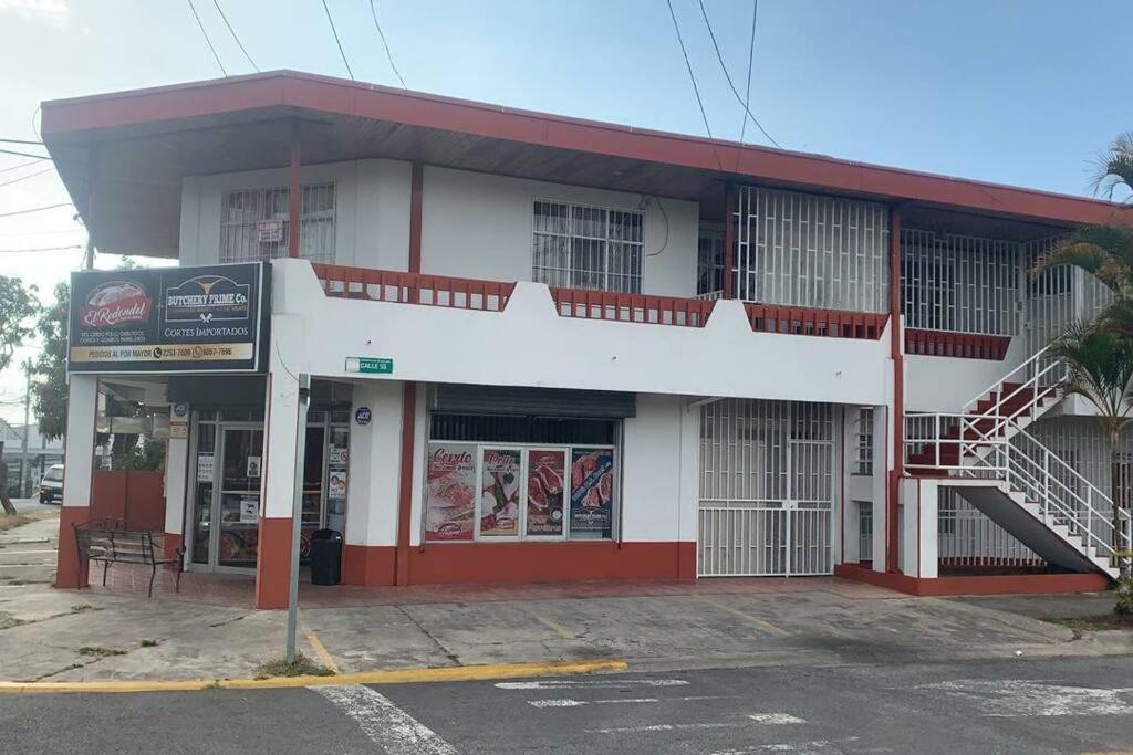 Apartamento VillaRegis 5, Zapote, San Jose