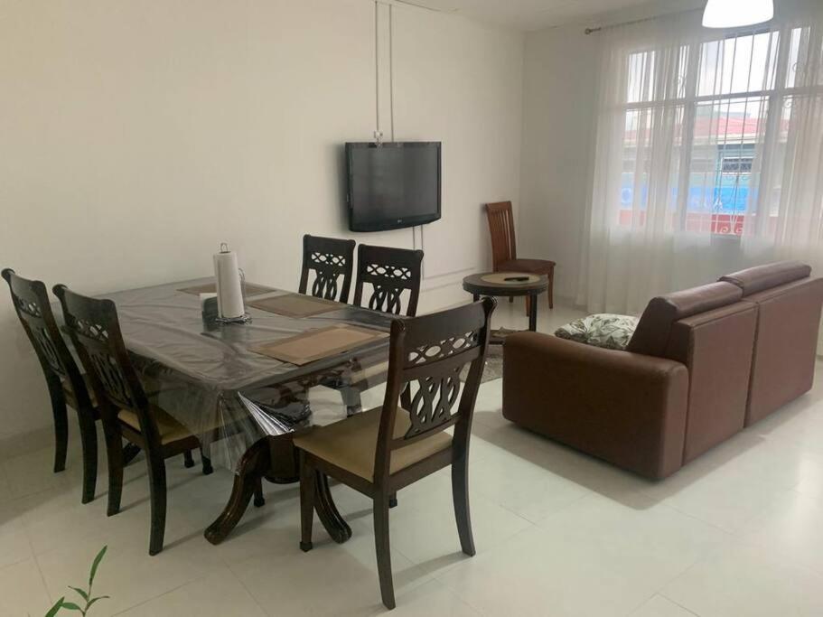 Apartamento VillaRegis 5, Zapote, San Jose