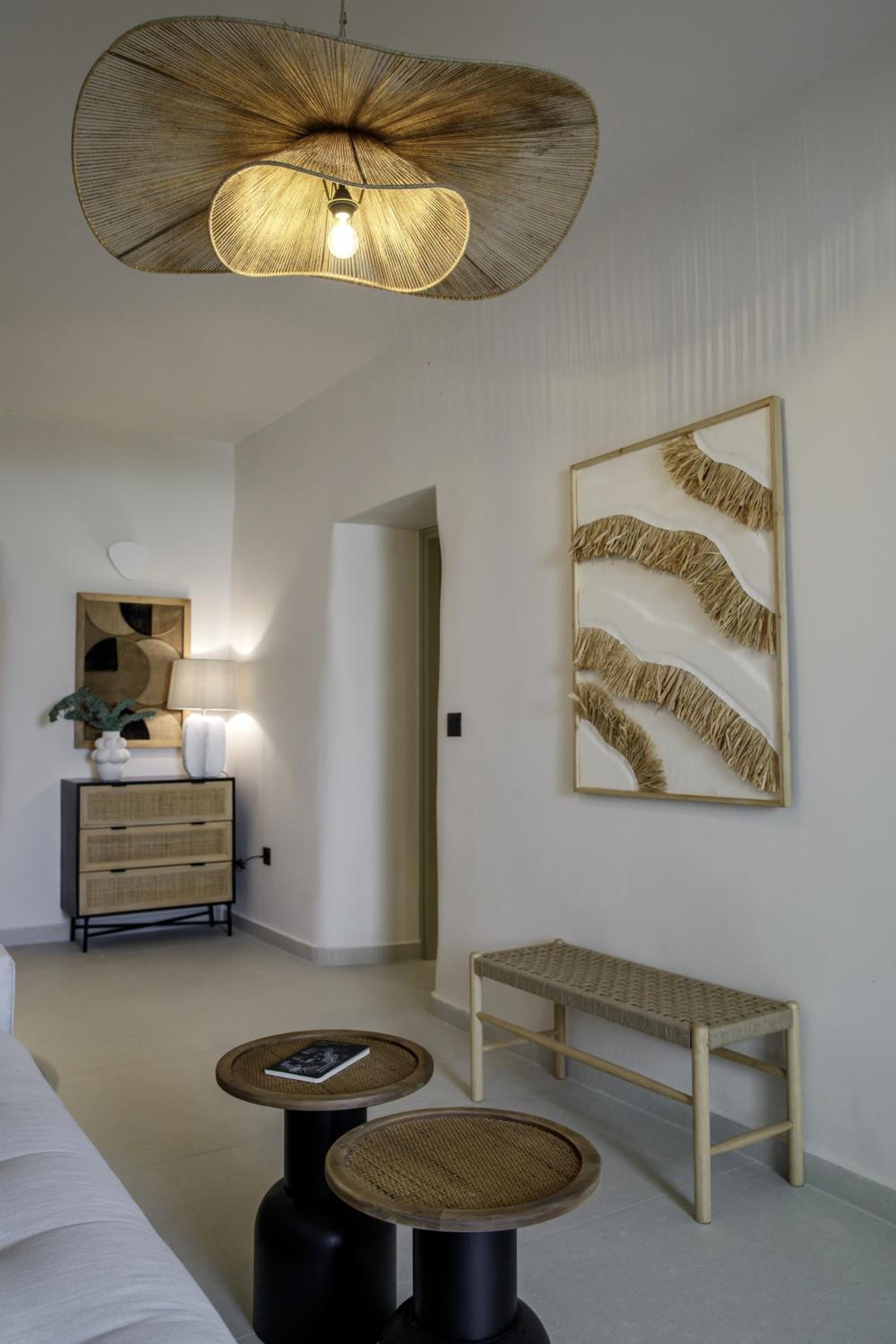 Morfes Luxury Suites by Caldera Houses