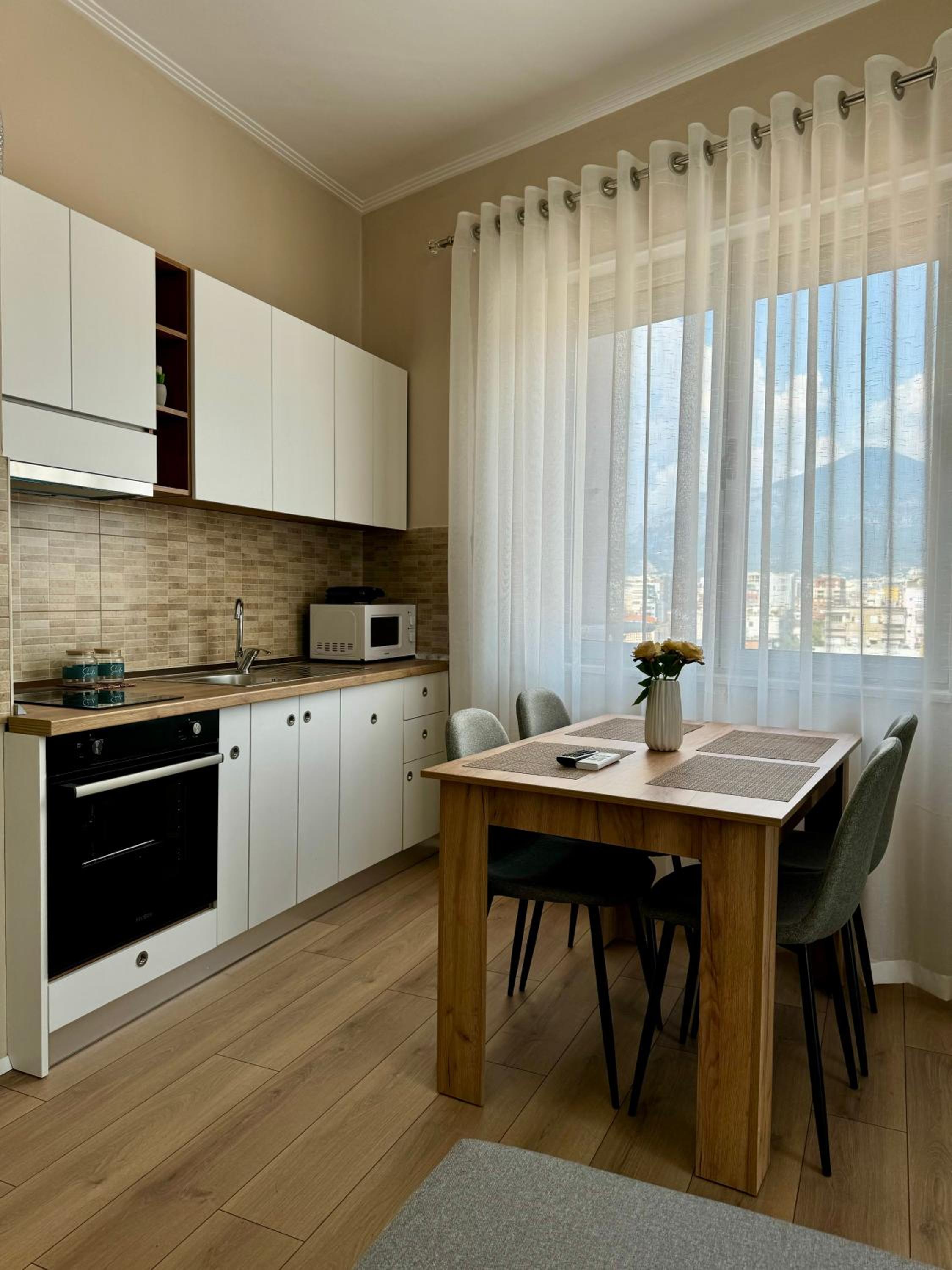New Bazaar Cozy Apartment 2 Dajti View