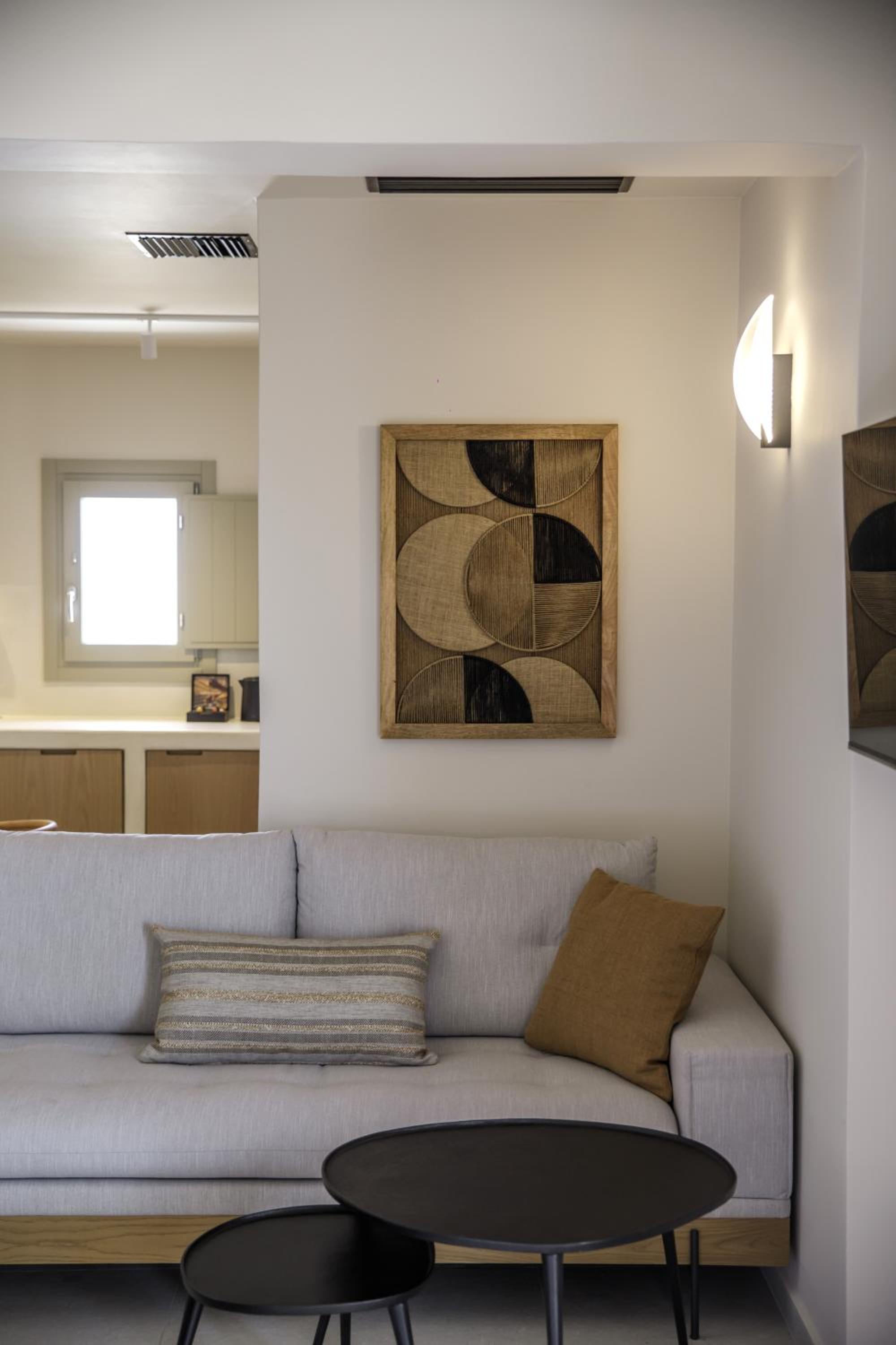 Morfes Luxury Suites by Caldera Houses