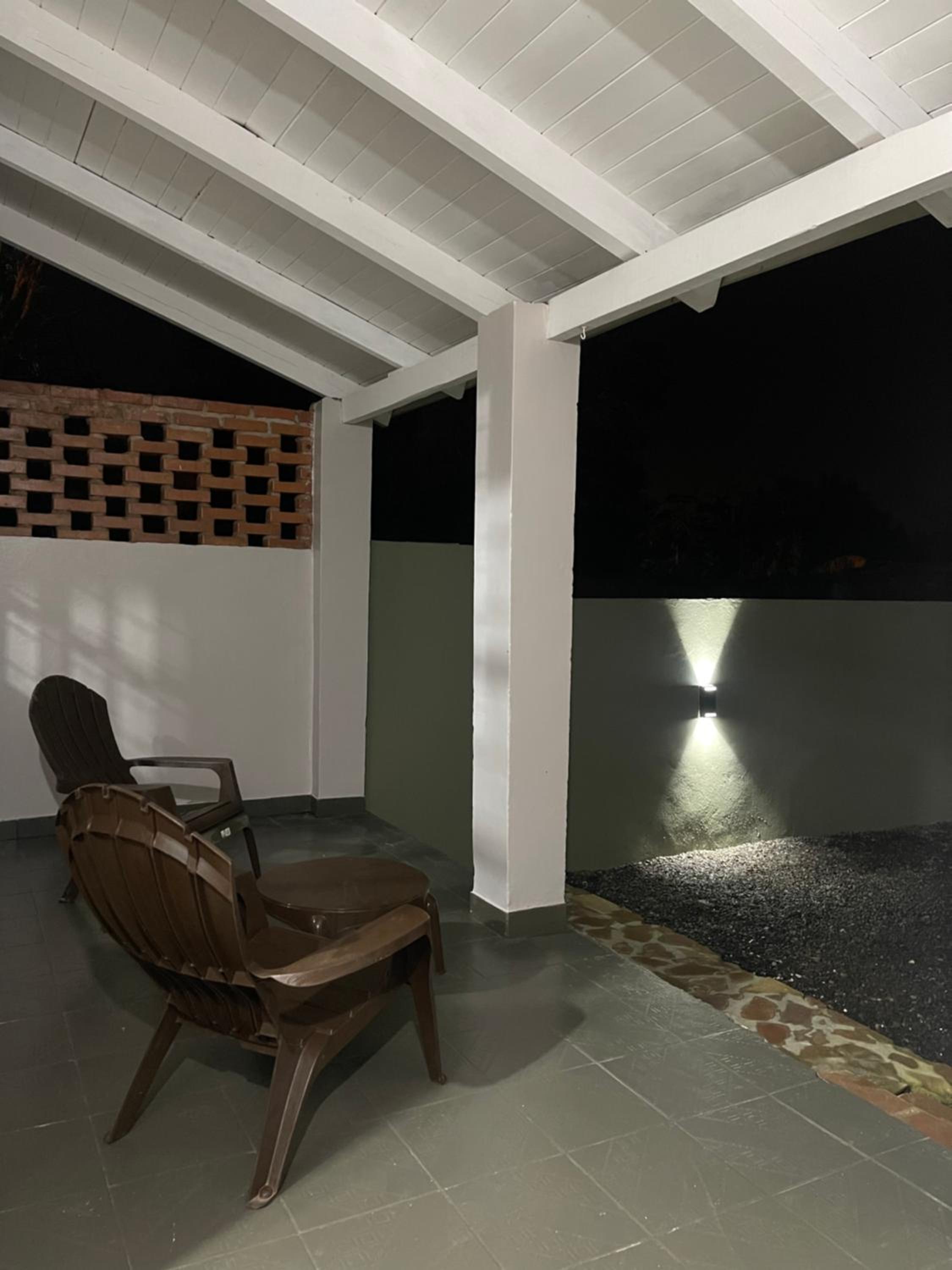 Casa S&G grande con 3 habitaciones, 8 personas, piscina privada, cochera, aire acondicionado, TV, wifi, excelente ubicacion